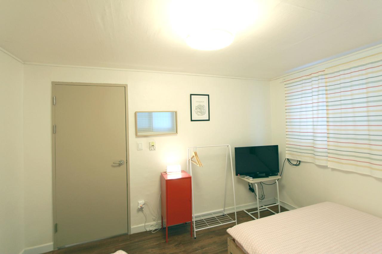 Apelbaum2 Hongdae Hotell Seoul Rum bild